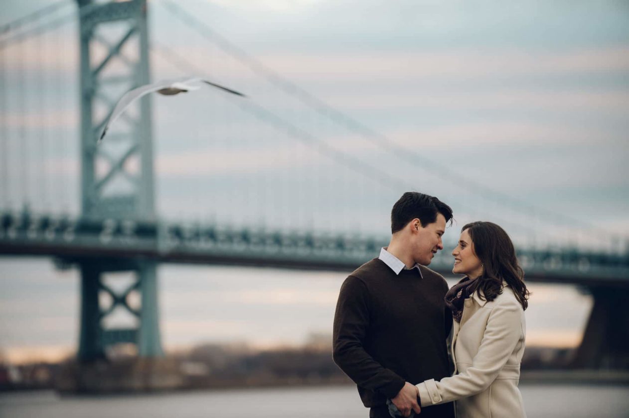 engagement photo with Ben Franklin Bridge